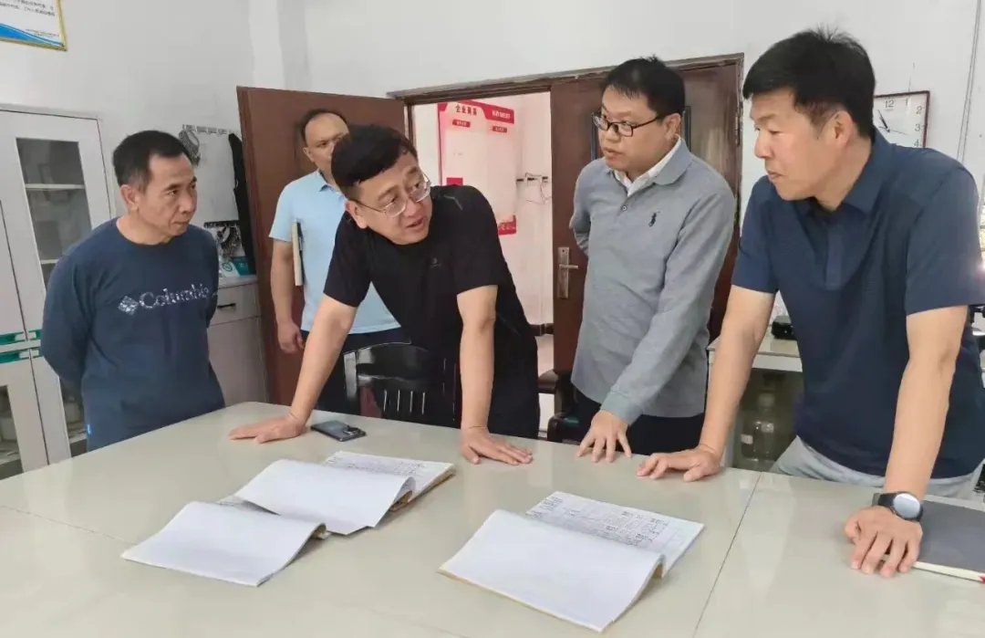 楊宇一行赴金興、金石橡膠加工分公司開(kāi)展調(diào)研督導(dǎo)